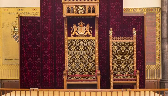 troon-ridderzaal-tentoonstelling-roermond-ontworpen-door-pierre-cuypers